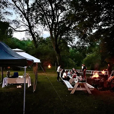 Agroturystyka Palac Camping * Wałcz