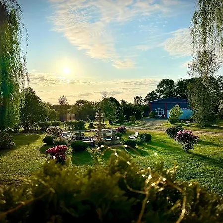 فندق Agroturystyka Palac Camping *